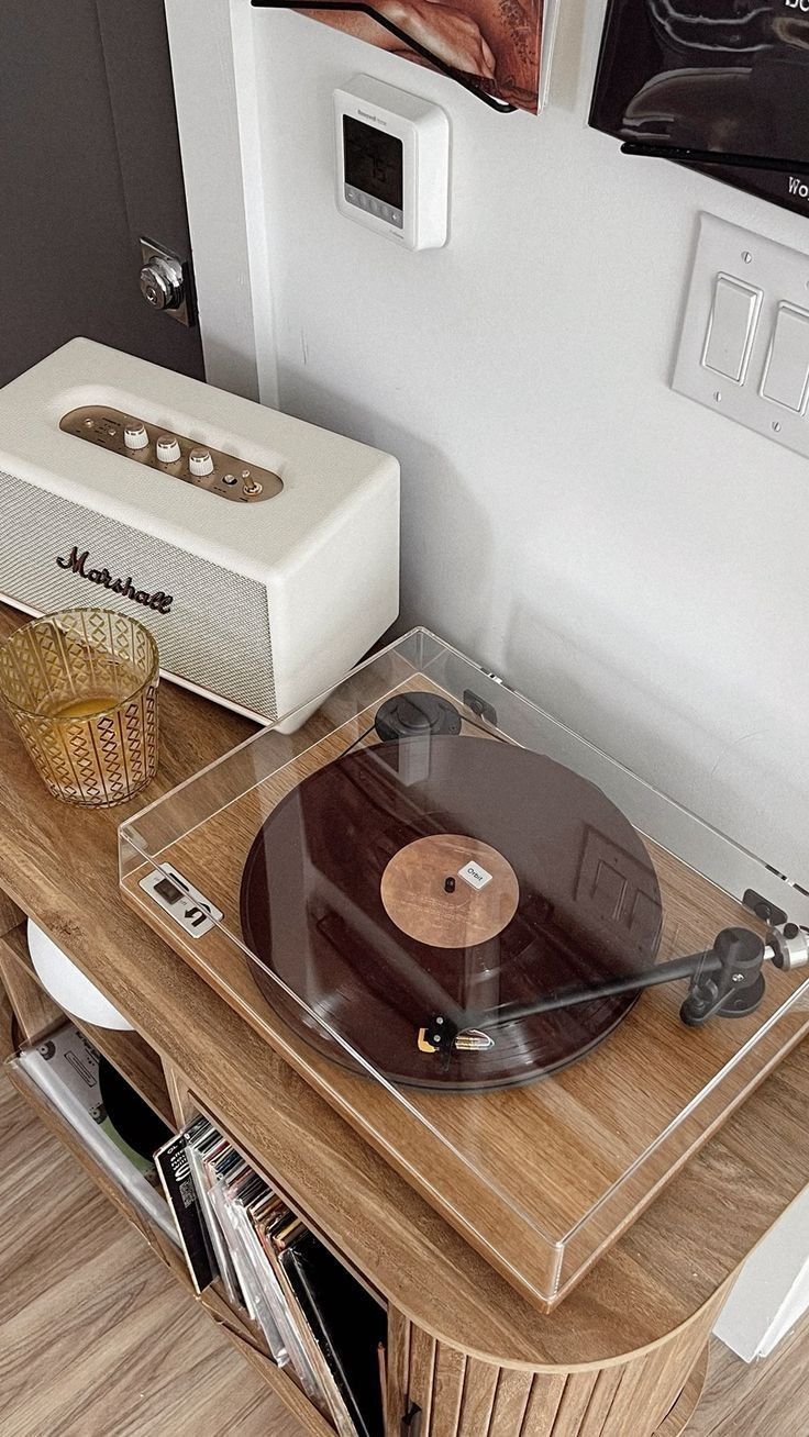 Top Ten Ways to Control Paper Clutter